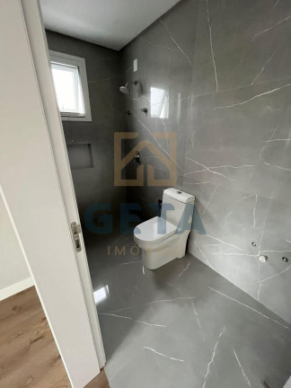 Imagem Sobrado com 4 Quartos à Venda, 270 m² em Santa Regina  - Camboriú