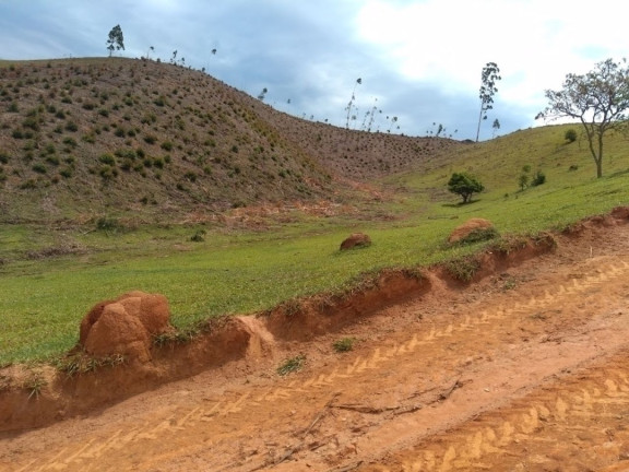Imagem Fazenda à Venda, 120 m² em Centro - Paraibuna Imagem Fazenda à Venda, 120 m² em Centro - Paraibuna
