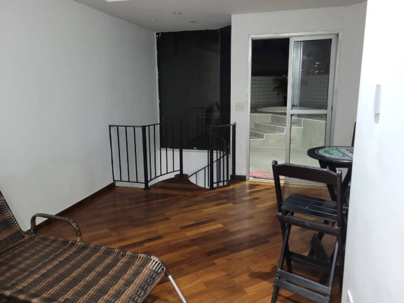 Imagem Cobertura com 3 Quartos à Venda, 243 m² em Vila Matias - Santos