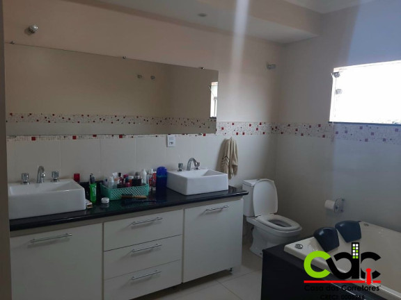Imagem Sobrado com 3 Quartos à Venda,  em Residencial Morumbí - Poços De Caldas