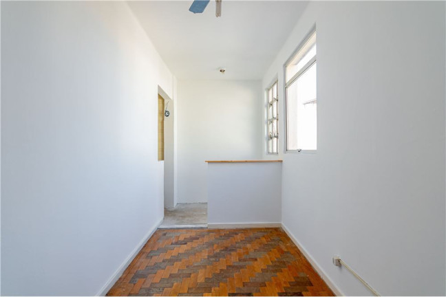 Imagem Imóvel com 3 Quartos à Venda, em Independência - Porto Alegre Imagem Imóvel com 3 Quartos à Venda, em Independência - Porto Alegre