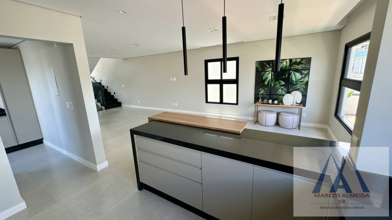 Imagem Casa de Condomínio com 3 Quartos à Venda, 250 m² em Fazenda Rodeio - Mogi Das Cruzes Imagem Casa de Condomínio com 3 Quartos à Venda, 250 m² em Fazenda Rodeio - Mogi Das Cruzes