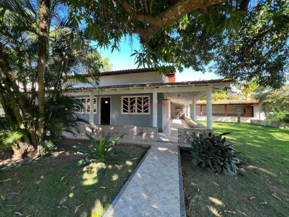 Imagem Casa com 3 Quartos à Venda, 720 m² em Ponta Da Fruta - Vila Velha Imagem Casa com 3 Quartos à Venda, 720 m² em Ponta Da Fruta - Vila Velha