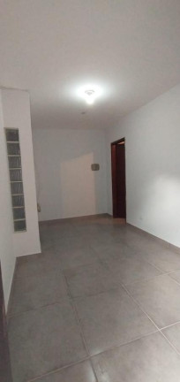 Imagem Casa com 2 Quartos para Alugar, 65 m² em Setor Sul (gama) - Brasília