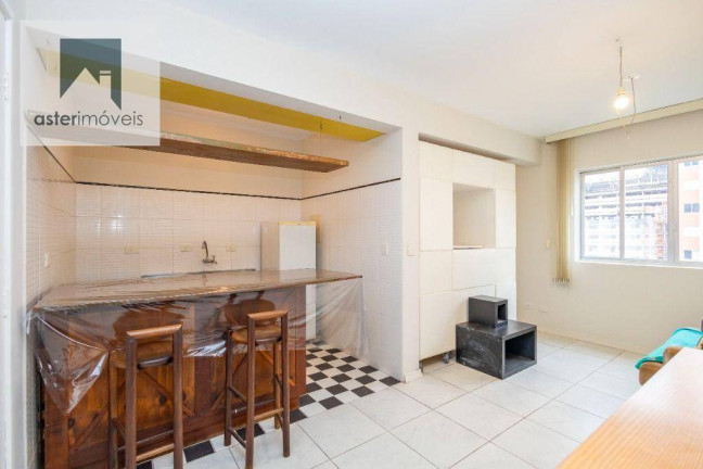 Imagem Studio com 1 Quarto à Venda ou Locação, 33 m² em Champagnat - Curitiba