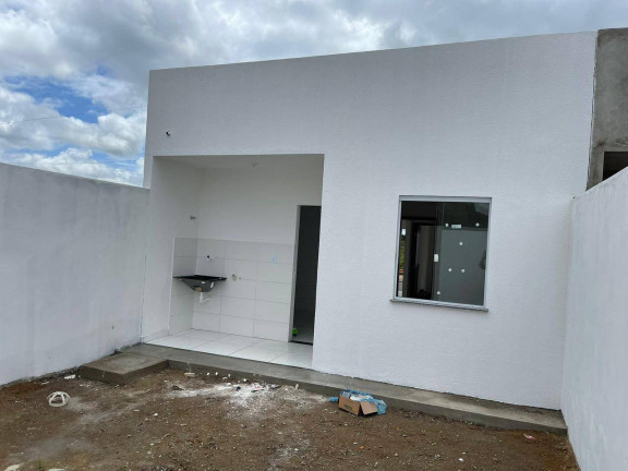 Imagem Casa com 2 Quartos à Venda, 125 m² em Feira De Santana Imagem Casa com 2 Quartos à Venda, 125 m² em Feira De Santana