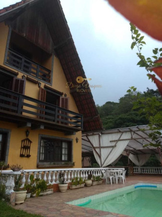 Casa com 4 Quartos à Venda, 810 m² em Granja Guarani - Teresópolis