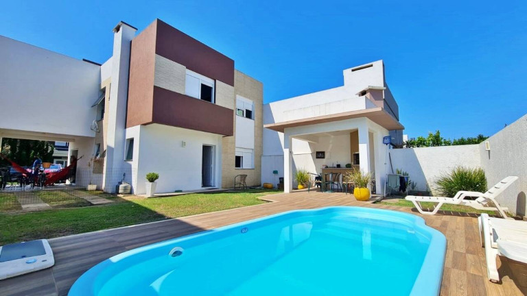 Casa com 4 Quartos à Venda,  em Noiva Do Mar - Xangri-lá