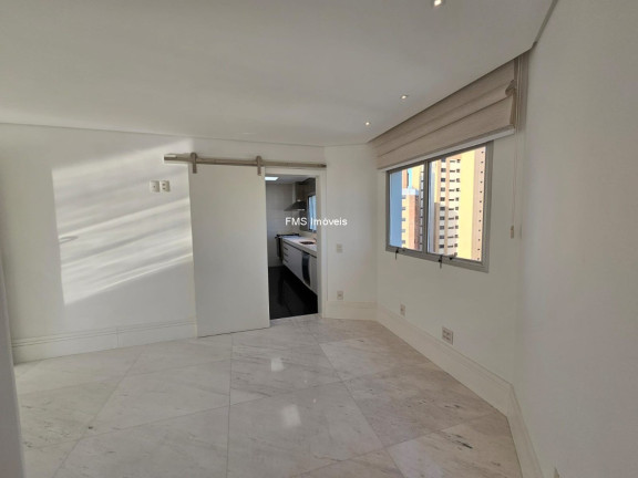 Imagem Imóvel com 3 Quartos à Venda, 210 m² em Moema - São Paulo Imagem Imóvel com 3 Quartos à Venda, 210 m² em Moema - São Paulo