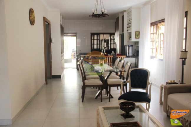 Casa com 6 Quartos à Venda, 250 m² em Perequê Açu - Ubatuba