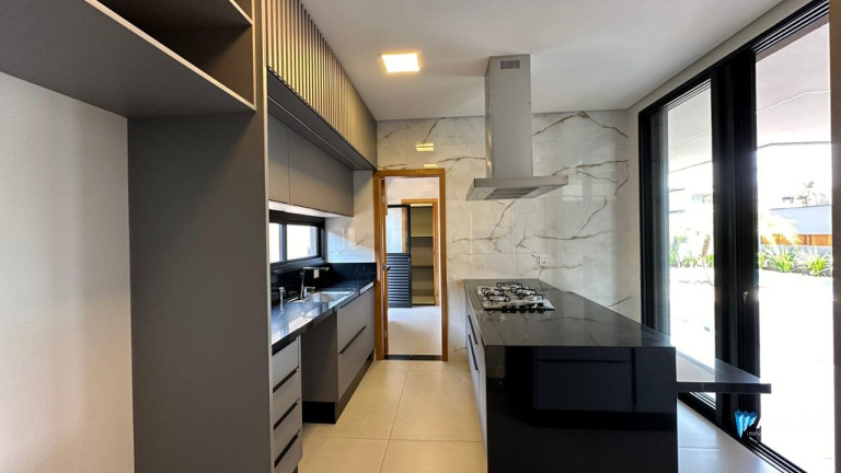Imagem Sobrado com 4 Quartos à Venda, 334 m² em Residencial Damha Iv - Campo Grande Imagem Sobrado com 4 Quartos à Venda, 334 m² em Residencial Damha Iv - Campo Grande