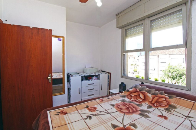 Imagem Apartamento com 4 Quartos à Venda, 77 m² em Passo Da Areia - Porto Alegre
