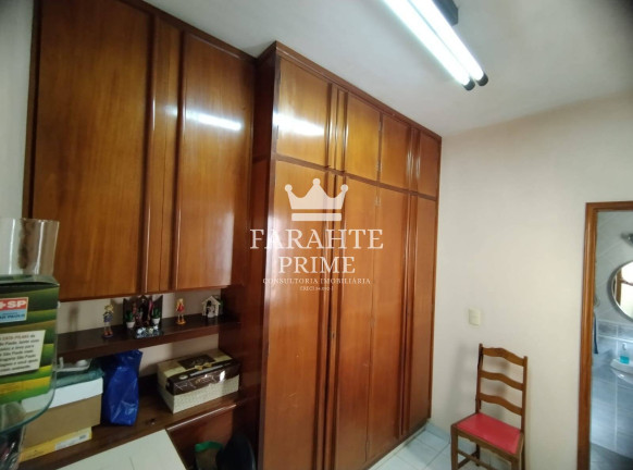 Imagem Casa com 6 Quartos à Venda,  em Embaré - Santos