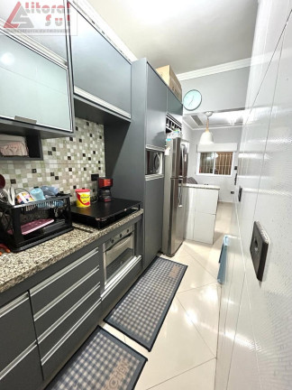 Casa com 2 Quartos à Venda,  em Maracanã - Praia Grande