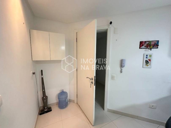 Imagem Apartamento com 4 Quartos para Temporada, 135 m² em Centro - Balneário Camboriú Imagem Apartamento com 4 Quartos para Temporada, 135 m² em Centro - Balneário Camboriú