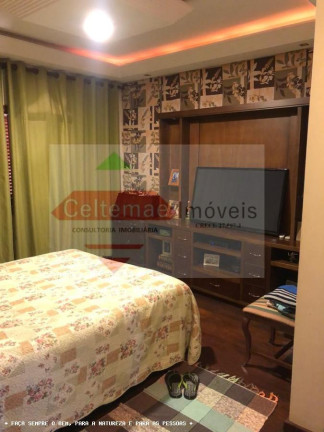 Imagem Casa com 6 Quartos à Venda, 550 m² em Chacaras Catagua - Taubaté Imagem Casa com 6 Quartos à Venda, 550 m² em Chacaras Catagua - Taubaté