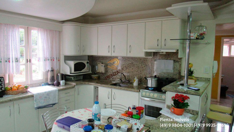 Imagem Casa com 3 Quartos à Venda, 240 m² em Jardim - Concórdia Imagem Casa com 3 Quartos à Venda, 240 m² em Jardim - Concórdia