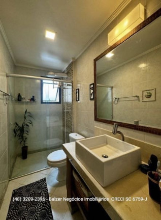 Imagem Apartamento com 4 Quartos à Venda, 178 m² em Centro - Florianópolis Imagem Apartamento com 4 Quartos à Venda, 178 m² em Centro - Florianópolis