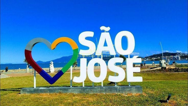Imagem Casa com 7 Quartos à Venda, 180 m² em Real Parque - São José