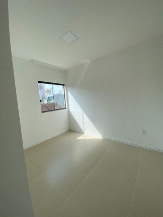 Imagem Sobrado com 3 Quartos para Alugar, 106 m² em Morretes - Itapema