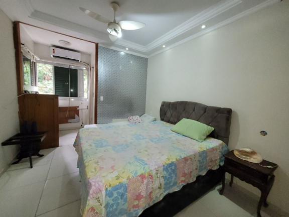Imagem Apartamento com 4 Quartos à Venda, 234 m² em Pitangueiras - Guarujá