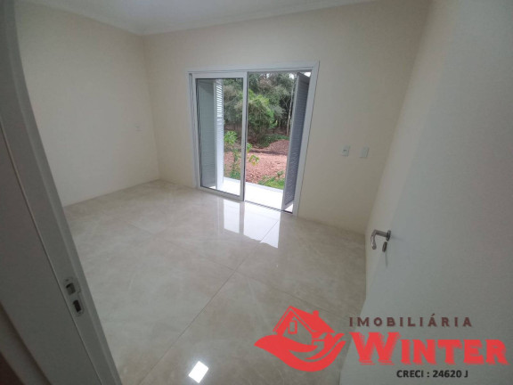 Imagem Casa com 3 Quartos à Venda, 390 m² em Tupandi Imagem Casa com 3 Quartos à Venda, 390 m² em Tupandi