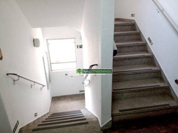 Imagem Apartamento com 2 Quartos à Venda, 74 m² em Centro - Curitiba