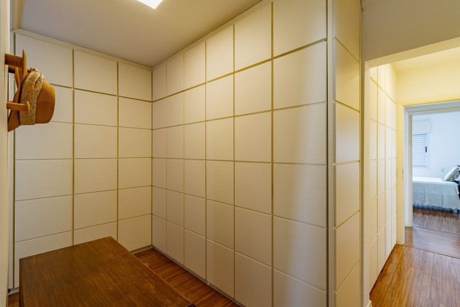 Imagem Imóvel com 4 Quartos à Venda, 223 m² em Vila Suzana - São Paulo