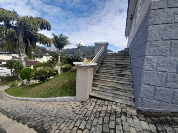 Imagem Casa com 3 Quartos à Venda, 776 m² em Barra Do Imbuí - Teresópolis