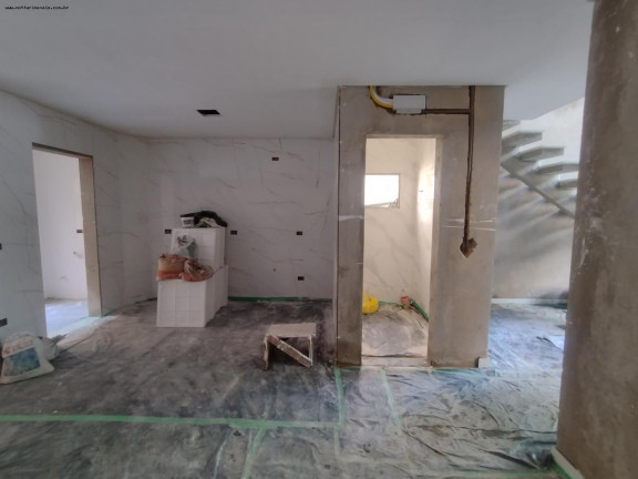 Imagem Casa com 3 Quartos à Venda, 167 m² em água Verde - Curitiba
