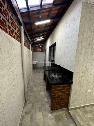 Imagem Casa com 3 Quartos à Venda, 101 m² em Guilhermina - Praia Grande