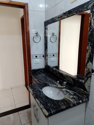 Imagem Casa com 3 Quartos para Alugar, em Arapongas Imagem Casa com 3 Quartos para Alugar, em Arapongas