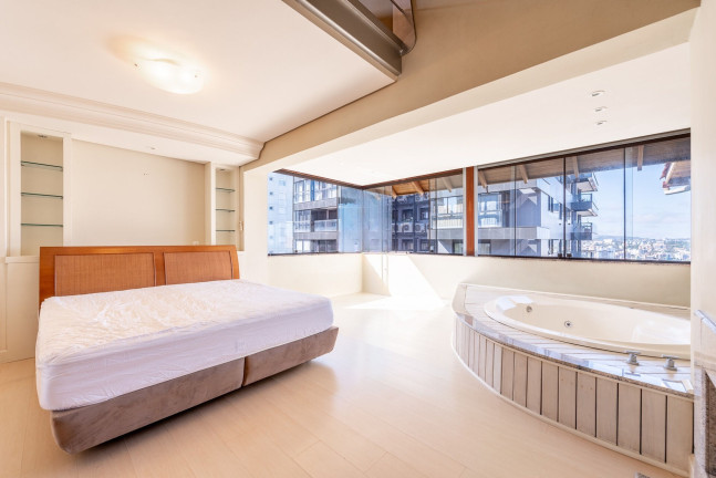 Imagem Cobertura com 4 Quartos à Venda, 242 m² em Rio Branco - Porto Alegre Imagem Cobertura com 4 Quartos à Venda, 242 m² em Rio Branco - Porto Alegre