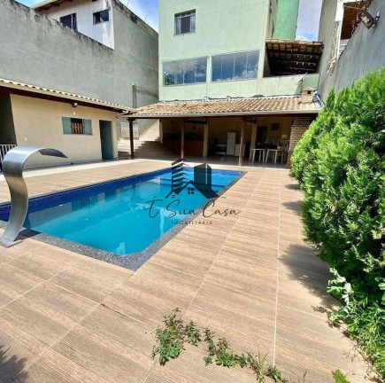 Casa com 4 Quartos à Venda, 300 m² em Europa - Contagem