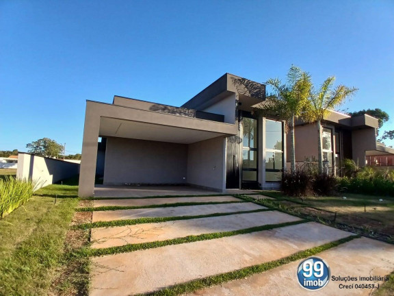 Imagem Casa com 3 Quartos à Venda, 176 m² em Ninho Verde Ii - Pardinho Imagem Casa com 3 Quartos à Venda, 176 m² em Ninho Verde Ii - Pardinho