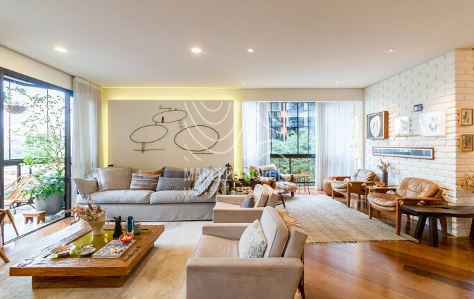 Apartamento com 3 Quartos à Venda, 161 m² em Itaim Bibi - São Paulo