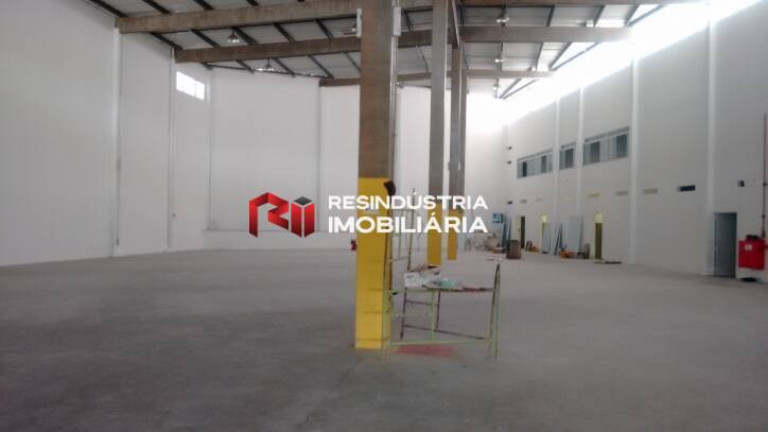 Galpão à Venda, 2.000 m² em Jardim Mutinga - Barueri
