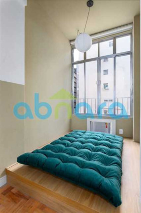 Imagem Apartamento com 2 Quartos à Venda, 70 m² em Copacabana - Rio De Janeiro