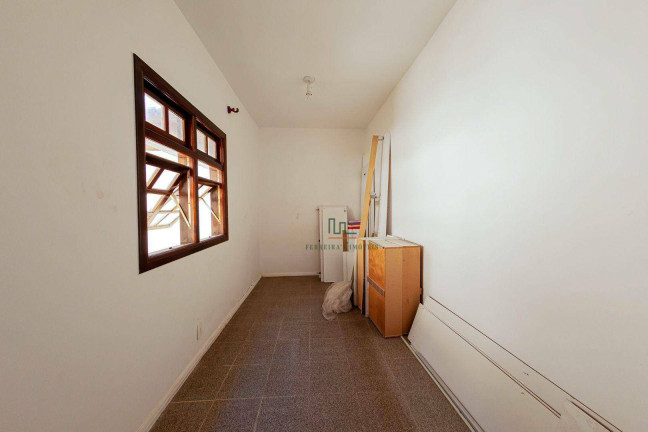 Imagem Casa com 6 Quartos à Venda, 780 m² em Piratininga - Niterói Imagem Casa com 6 Quartos à Venda, 780 m² em Piratininga - Niterói