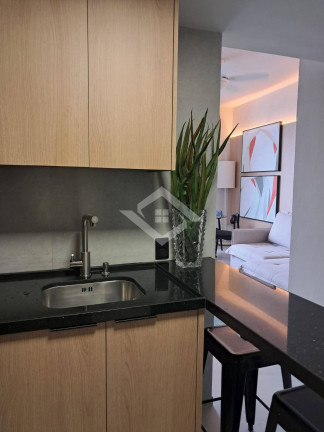 Imagem Apartamento com 1 Quarto à Venda, 42 m² em Copacabana - Rio De Janeiro