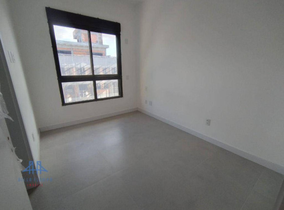 Imagem Apartamento com 2 Quartos à Venda, 73 m² em Centro - Florianópolis