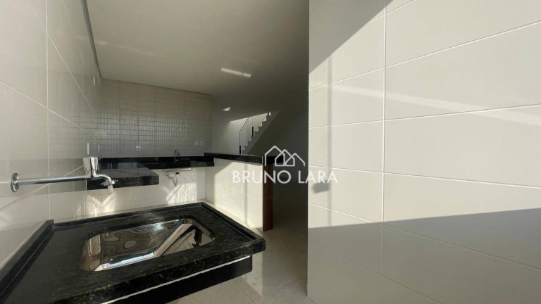 Imagem Casa com 3 Quartos à Venda, 196 m² em Guaruja Mansões - Betim Imagem Casa com 3 Quartos à Venda, 196 m² em Guaruja Mansões - Betim