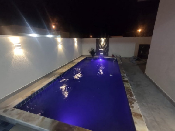 Sobrado com 3 Quartos à Venda, 150 m² em Jardim Oswaldo Cruz - São José Dos Campos