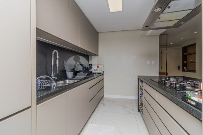 Imagem Apartamento com 3 Quartos à Venda, 109 m² em Cristo Redentor - Porto Alegre