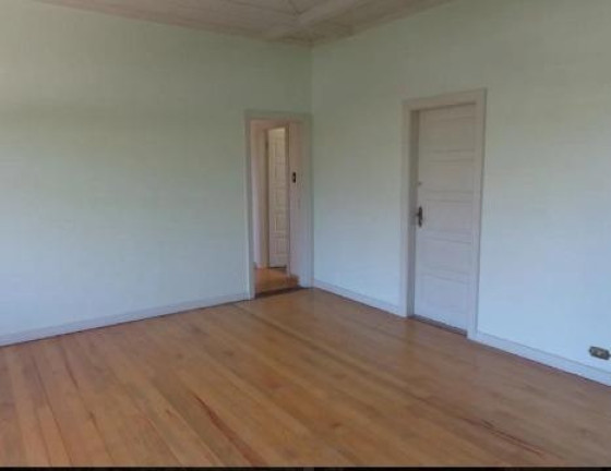 Imagem Casa com 4 Quartos à Venda, 319 m² em Rebouças - Curitiba Imagem Casa com 4 Quartos à Venda, 319 m² em Rebouças - Curitiba