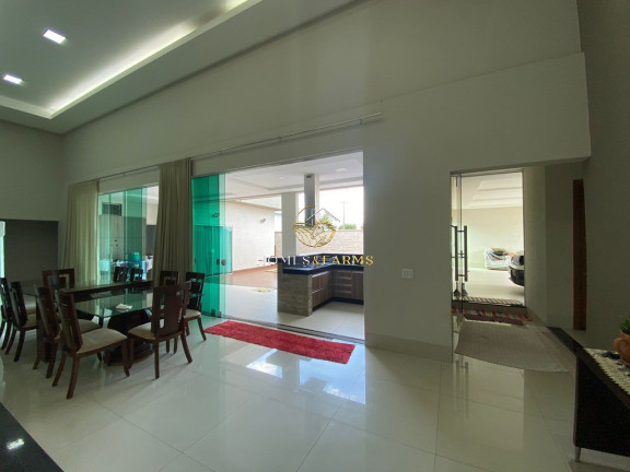 Imagem Casa com 4 Quartos à Venda, 287 m² em Jardins Lisboa - Goiânia Imagem Casa com 4 Quartos à Venda, 287 m² em Jardins Lisboa - Goiânia