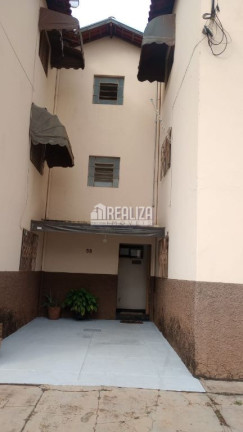 Apartamento com 2 Quartos à Venda, 40 m² em Conjunto Margarida Rosa De Azevedo - Uberaba