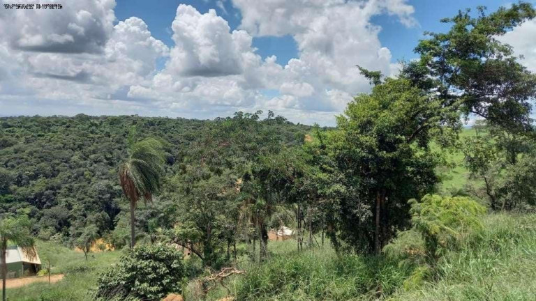 Imagem Casa com 3 Quartos à Venda, 500 m² em Vivendas Do Vale - Mateus Leme