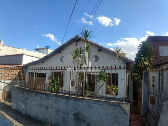 Imagem Casa com 3 Quartos à Venda, 234 m²