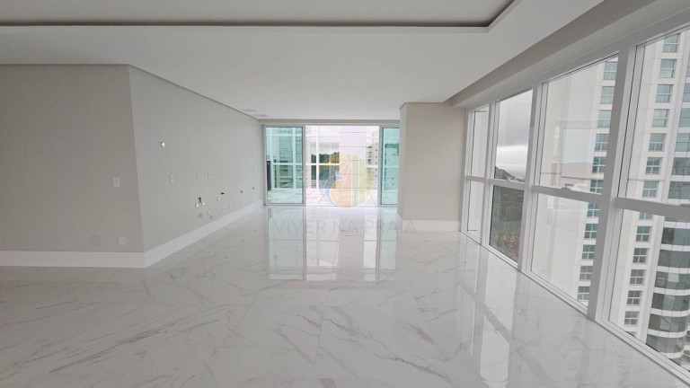 Imagem Cobertura com 4 Quartos à Venda, 301 m² em Pioneiros - Balneário Camboriú Imagem Cobertura com 4 Quartos à Venda, 301 m² em Pioneiros - Balneário Camboriú